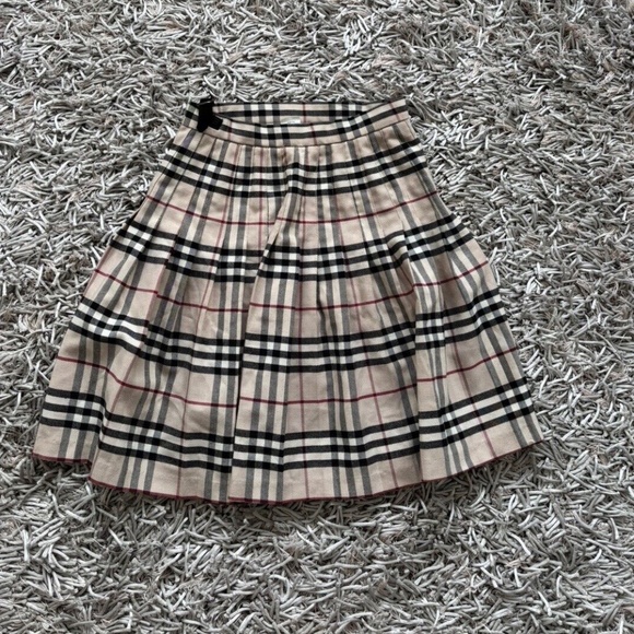 Burberry Dresses & Skirts - Burberry Nova Check Plaid Pleated Mini Skirt Beige Gilrs Sz 12 VINTAGE Authentic